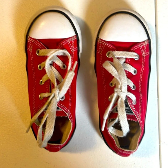 Converse Little Kids Chuck Taylor All Star Classic Low Top Shoe Sneaker Size 10 - Picture 3 of 7